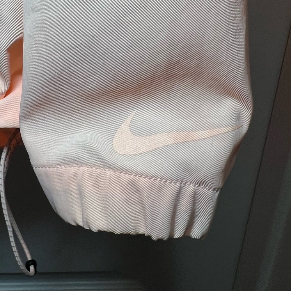 NIKE Golf Repel Women's Repel Anorak Jacket-packable - Picture 5 of 8